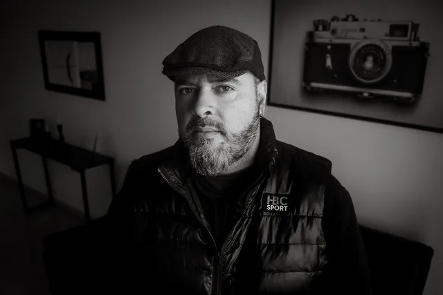 man, beard, cap, vest, gilet, retro, fashion, style, wall decor, console table, monochrome, black and white, portrait, man, man, man, man, man, cap, black and white. 6 pointers for assessing SEO job requirements
